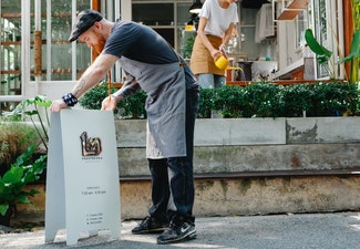 Dialoog Simulatie voor kleinere bedrijven om medewerkers te trainen, coachen, stimuleren en te motiveren.